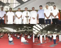 सूरत : 12वें अंतरराष्ट्रीय योग दिवस पर सामूहिक योगाभ्यास, केंद्रीय मंत्री सी. आर. पाटिल ने दिया स्वस्थ जीवन का संदेश
