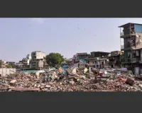 सूरत : नासीरनगर तोड़फोड़ मामले में गुजरात हाई कोर्ट की सख्त टिप्पणी, राज्य सरकार और पुलिस से पूछे तीखे सवाल