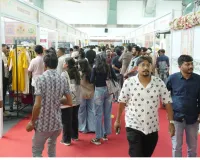 सूरत : ‘ग्लोबल फैब्रिक एक्सपो-2026’ में 600 करोड़ के कारोबार की संभावना, 3 दिनों में 35 हजार से ज्यादा विजिटर्स पहुंचे