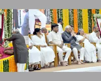 वडोदरा : मुख्यमंत्री भूपेंद्र पटेल ने दिवंगत विधायक योगेशभाई पटेल को दी श्रद्धांजलि, प्रार्थना सभा में हुए शामिल