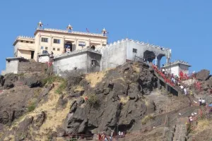 गुजरात : चैत्र नवरात्रि में यात्राधाम पावागढ़ में माँ काली का मंदिर बंद रहेगा