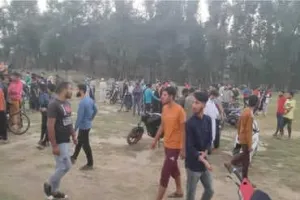 श्रीनगर : क्रिकेट खेलने आए थे आतंकी, पुलिस ने ग्राउंड पर ही मौत के घाट उतारा