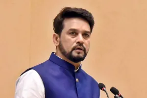 अनुराग ठाकुर और श्रीकांत शिंदे ने ‘अंगूठे काटे जाने’ वाले बयान को लेकर राहुल पर साधा निशाना