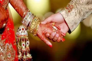 दिल्ली : लड़के-लड़कियों की शादी की उम्र एक समान करने के लिए दायर की गई याचिका उच्चतम न्यायालय में स्थानांतरित