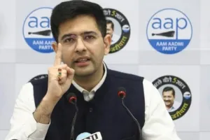 आम आदमी पार्टी में ऐतिहासिक टूट: राघव चड्ढा समेत सात सांसदों ने छोड़ा केजरीवाल का साथ, भाजपा में हुए शामिल