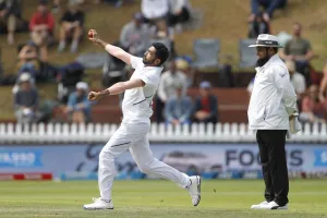 क्रिकेट : अगर ऐसा हुआ तो इंग्लैंड के खिलाफ मैच शुरू होने के साथ ही इतिहास रच देंगे बूम-बूम बुमराह, 35 साल बाद होगा ऐसा कारनामा