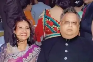 कारोबार : रेखा झुनझुनवाला ने फोर्ब्स इंडिया रिच लिस्ट 2022 में ली अपनी पति राकेश झुनझुनवाला की जगह