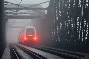जल्द ही देश को मिल सकती है अपनी पहली ‘हाइड्रोजन ट्रेन’, रेल मंत्री ने दी जानकारी 