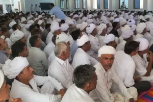 गुजरात : धानेरा के 54 ग्राम अंजना चौधरी समाज का प्रस्ताव, फैशनेबल दाढ़ी रखने पर 51 हजार दंड