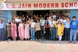 सूरत : सीबीएसई कक्षा 12 और 10 में एस. डी. जैन मॉडर्न स्कूल के विद्यार्थियों का उत्कृष्ट प्रदर्शन