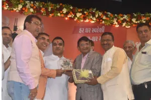 सूरत : चैंबर प्रतिनिधिमंडल ने गुजरात के नवनियुक्त उपमुख्यमंत्री हर्षभाई संघवी का स्वागत किया
