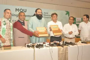 सूरत से ‘इको क्रांति’ का आरंभ, श्री श्री रविशंकर संग आर्ट ऑफ लिविंग का प्लास्टिक मुक्त भारत अभियान