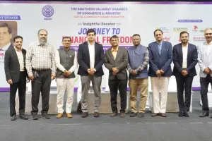 सूरत : चैंबर ऑफ कॉमर्स ने ‘फाइनेंशियल फ्रीडम की यात्रा’ पर सेशन आयोजित किया