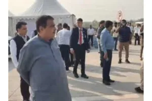 सूरत :  दिल्ली-मुंबई एक्सप्रेसवे पर गडकरी का बड़ा ऐलान: नवसारी से भरूच तक की सड़क 31 दिसंबर तक खुलेगी