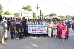 वडोदरा : शहर के मांजलपुर विधानसभा क्षेत्र में 'सरदार @ 150: एकता मार्च' के अंतर्गत एकता पदयात्रा का आयोजन