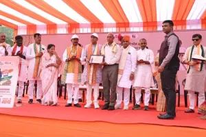 वडोदरा : विकसित भारत के लक्ष्य के लिए सरदार पटेल के आदर्श बेहद आवश्यक: केंद्रीय मंत्री मनसुखभाई मांडविया