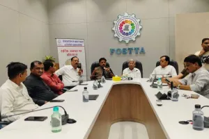 सूरत : टेक्सटाइल मार्केटों में सुरक्षा सर्वोपरि,फोस्टा ने फायर सेफ्टी को लेकर आयोजित की महत्वपूर्ण तकनीकी बैठक