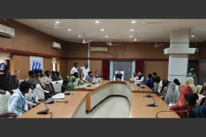 वडोदरा : गोरवा दशामा मंदिर के देवी पूजकों के पुनर्वास को लेकर भरतभाई पटनी का वडोदरा दौरा