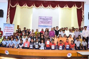 सूरत : एनटीपीसी झनोर ने मेधावी विद्यार्थियों को दी ‘उत्कर्ष मेरिट स्कॉलरशिप’