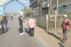 वडोदरा : स्वच्छता अभियान की समीक्षा के लिए वडोदरा जोन की नगर पालिकाओं का औचक निरीक्षण