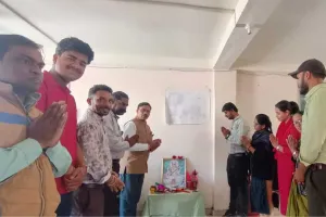 सूरत : न्यू मॉडल पब्लिक इंग्लिश स्कूल में श्रद्धा और प्रकृति-चेतना के साथ सम्पन्न हुआ तुलसी पूजन