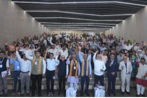 सूरत में दिशा फाउंडेशन का PLC 4.0 शुरू, युवाओं में नेतृत्व और राष्ट्रनिर्माण का जोश