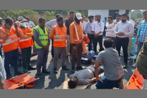 वडोदरा  : आपदा एवं दुर्घटना प्रबंधन तैयारियों का आंकलन करने हेतु अंकलेश्वर स्टेशन पर मॉक ड्रिल