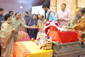 सूरत :  अंग्रेजी नव वर्ष जरुरत हो तो मनाएं, लेकिन हिन्दू नव वर्ष उत्साह के साथ अवश्य मनाएं  : स्वामी डॉ. राजेंद्र दास देवाचार्य