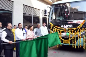 राजकोट–गांधीनगर के बीच नई ST एसी बस सेवा का शुभारंभ, विधायक दर्शिताबेन शाह एवं रमेशभाई टिलाला ने दिखाई हरी झंडी  