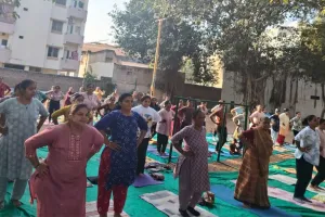 राजकोट : ‘हेल्दी गुजरात, ओबेसिटी-फ्री गुजरात’ अभियान: राजकोट ईस्ट में एक माह का योग कैंप शुरू