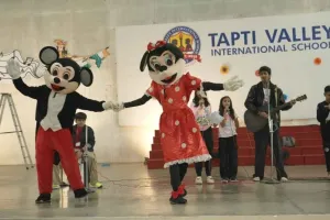 ताप्ती वैली इंटरनेशनल स्कूल ने कार्निवल के साथ किया नववर्ष का स्वागत
