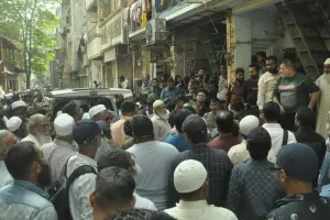 सूरत में एक ही परिवार के तीन सदस्यों की संदिग्ध मौत