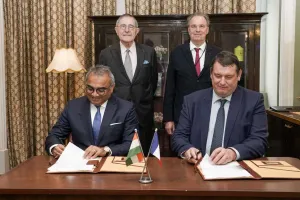 अदाणी पोर्ट्स और फ्रांस के मार्सिले पोर्ट ने सहयोग का किया ऐलान, भारत-यूरोप के बीच ट्रेड कनेक्टिविटी बढ़ेगी