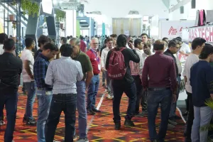 सूरत : 'SITEX 2026' में उमड़ा खरीदारों का सैलाब; दो दिनों में 17 हजार से अधिक विजिटर्स ने टेक्सटाइल तकनीक को सराहा