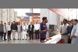 सूरत : सड़क सुरक्षा जागरूकता शिविर में जिम्मेदार ड्राइविंग, यातायात नियमों और पर्यावरण संरक्षण का दिया संदेश