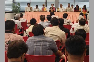 सूरत : एसएमए बैठक में टेक्सटाइल उद्योग में एआई के उपयोग पर जोर