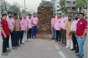 सूरत :  करुणा सेवक गौसेवा ट्रस्ट की पहल: ‘वैदिक होली’ बनी जन-आंदोलन