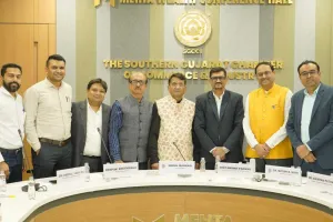 सूरत : साइबर खतरों को लेकर चैंबर ऑफ कॉमर्स का अवेयरनेस सेशन, एमएसएमईऔर बड़े उद्योगों को दी गई अहम गाइडेंस