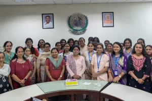 सूरत : अंतर्राष्ट्रीय महिला दिवस के अवसर पर सम्मान समारोह