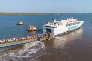 मुख्यमंत्री देवेंद्र फडणवीस और मंत्री नितेश राणे के नेतृत्व में महाराष्ट्र में जल परिवहन क्रांति