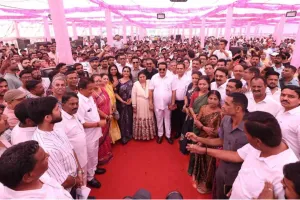 सूरत : सी.आर. पाटिल के जन्मदिन पर लिंबायत में रक्तदान व स्वास्थ्य जांच शिविर आयोजित