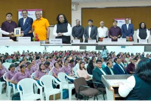 सूरत में NRI मैरिज अवेयरनेस सेमिनार आयोजित, युवतियों को दी गई कानूनी व व्यावहारिक जानकारी