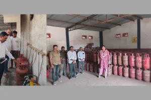 राजकोट जिले में घरेलू गैस सिलेंडर के दुरुपयोग पर प्रशासन की बड़ी कार्रवाई