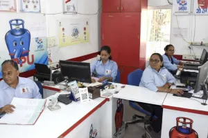 वडोदरा : अफवाहों पर वडोदरा प्रशासन का कड़ा एक्शन, पैनिक बुकिंग में आई भारी कमी