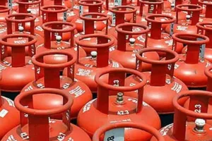 वडोदरा में पेट्रोल, डीज़ल और LPG की भरपूर उपलब्धता, अफवाहों से दूर रहने की अपील