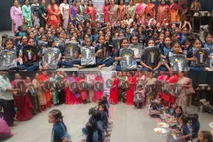 सूरत : नवरात्रि में नारी शक्ति का सम्मान, सूरत में 108 कन्याओं का पूजन