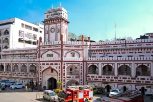 सूरत : नगर निगम चुनाव में BJP की ऐतिहासिक जीत के बाद भी बोर्ड गठन में देरी