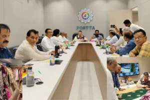 सूरत : GST मुद्दों पर फोस्टा और विभागीय अधिकारियों की अहम बैठक