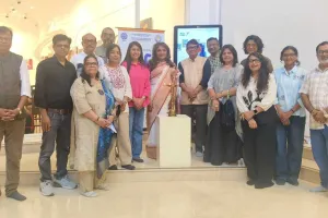 सूरत : चैंबर ऑफ कॉमर्स द्वारा मुंबई के नेहरू सेंटर आर्ट गैलरी में सात दिन की आर्ट एग्ज़िबिशन शुरू