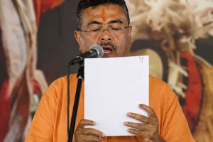 पश्चिम बंगाल में ऐतिहासिक राजनीतिक परिवर्तन: शुभेंदु अधिकारी ने ली मुख्यमंत्री पद की शपथ